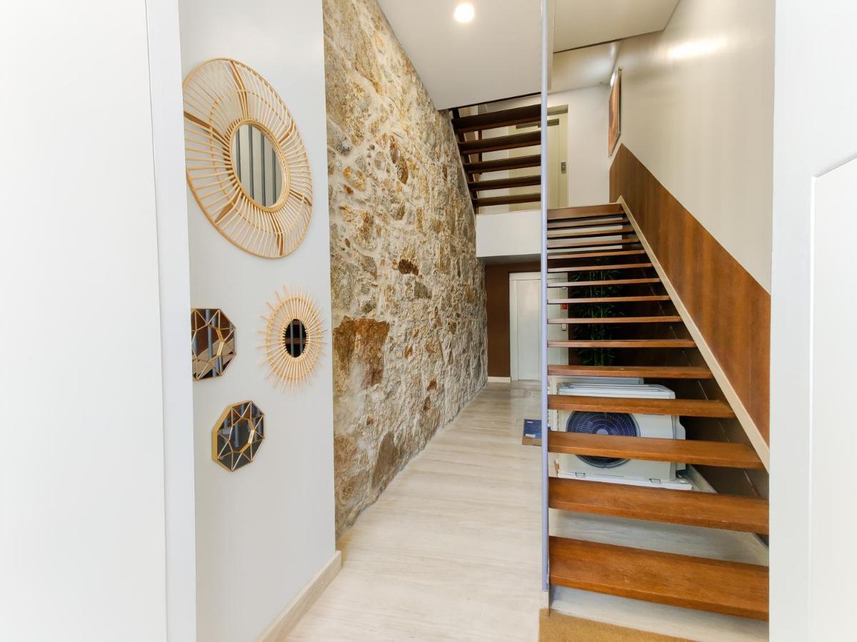 Coutinho Apartment - Modern Ap In The City Centre With Balcony Viana do Castelo Exteriör bild