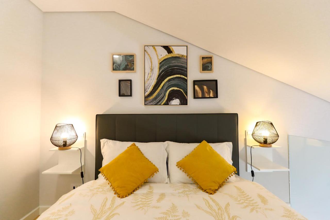 Coutinho Apartment - Modern Ap In The City Centre With Balcony Viana do Castelo Exteriör bild