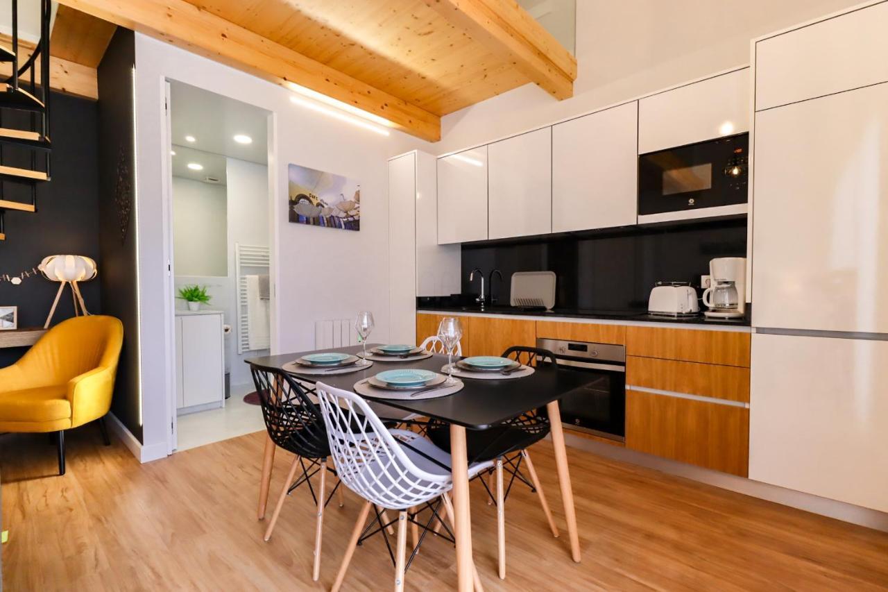 Coutinho Apartment - Modern Ap In The City Centre With Balcony Viana do Castelo Exteriör bild